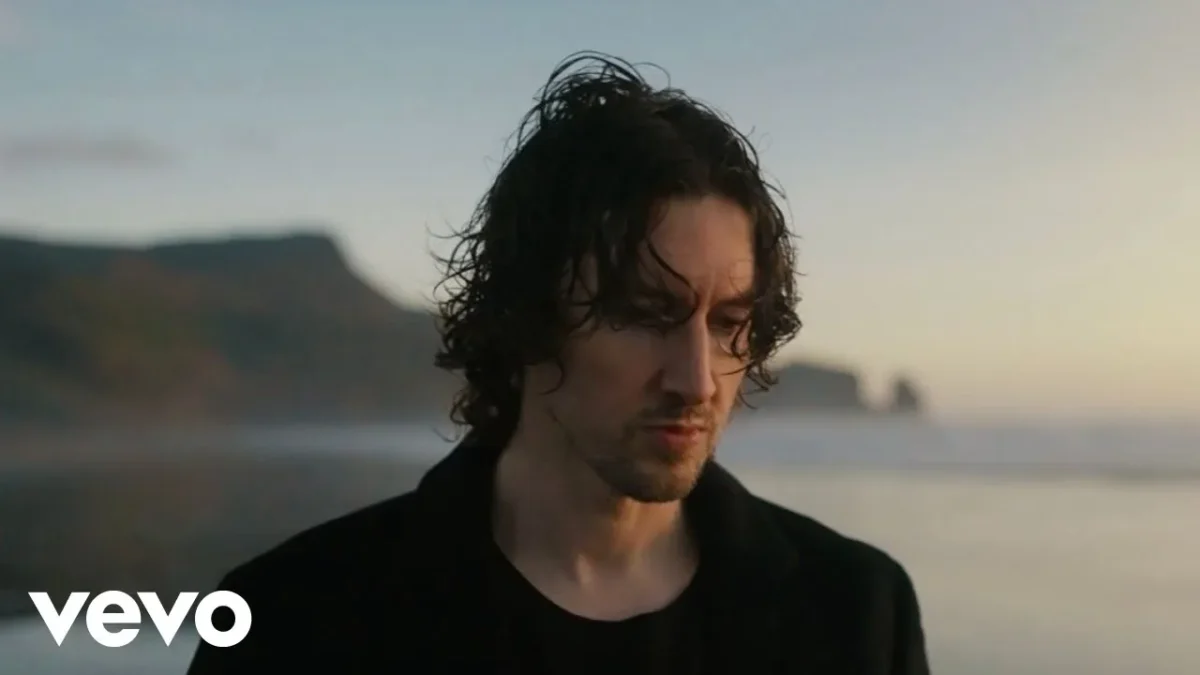 Dean Lewis – Enjoy It While It Lasts Dean Lewis – Enjoy It While It Lasts
