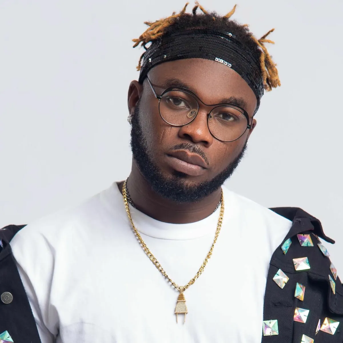 Slimcase – Ko Skary Mo Ft. King Soundboi Slimcase – Ko Skary Mo Ft. King Soundboi